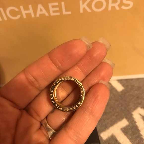 Authentic Michael Kors Metal Size 5 Fashion Ring - Picture 3 of 6
